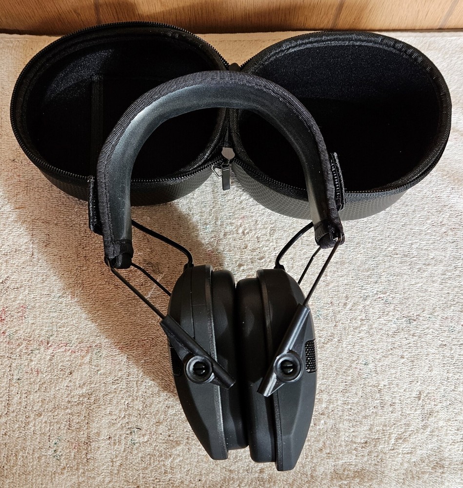 Walkers GWP-RSEM Razor Slim Electronic Ear Muff with case