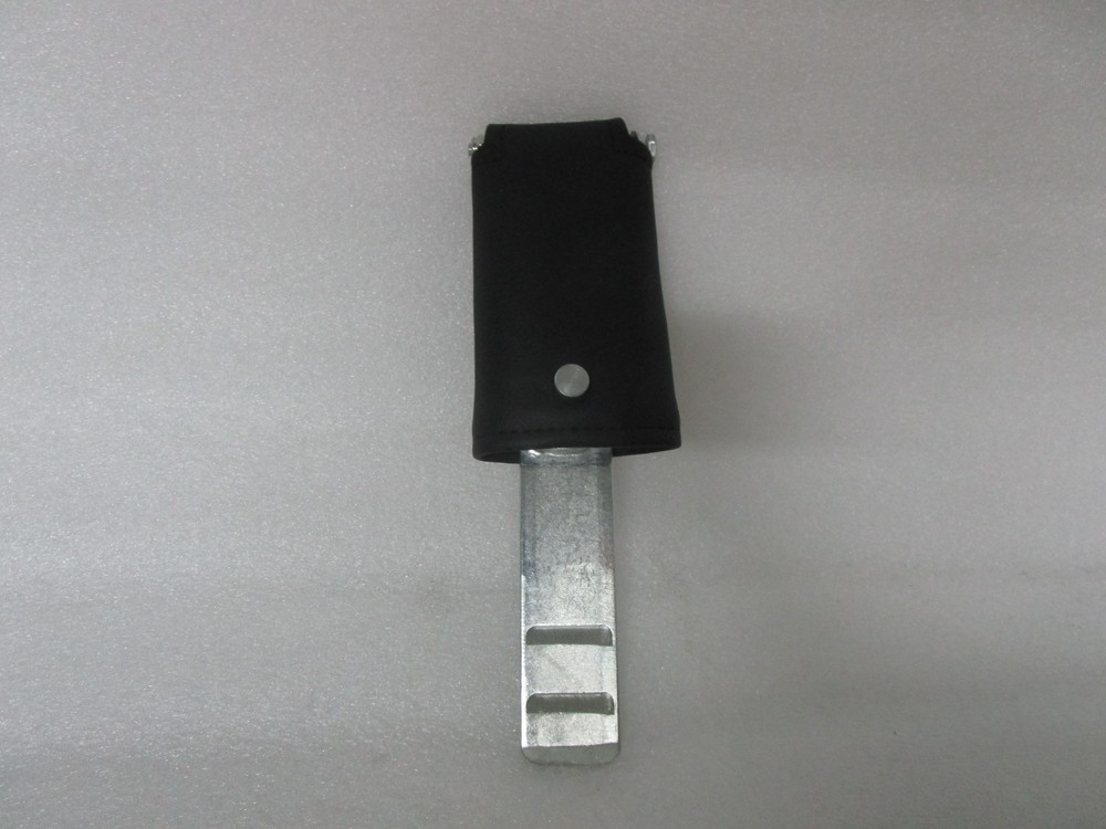 Saddlemen Touring RoadSofa Seat Driver's Backrest Mount Arm