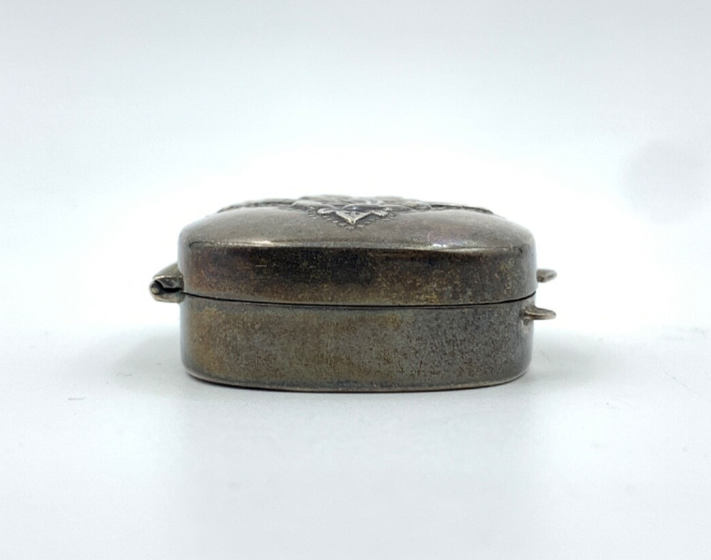 Mervyn's Sterling Pill Box Silver Repousse AN3/25