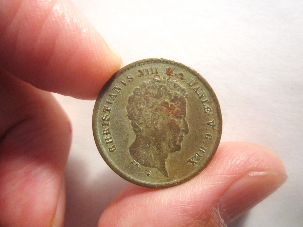 1842 DENMARK 1 SKILLING