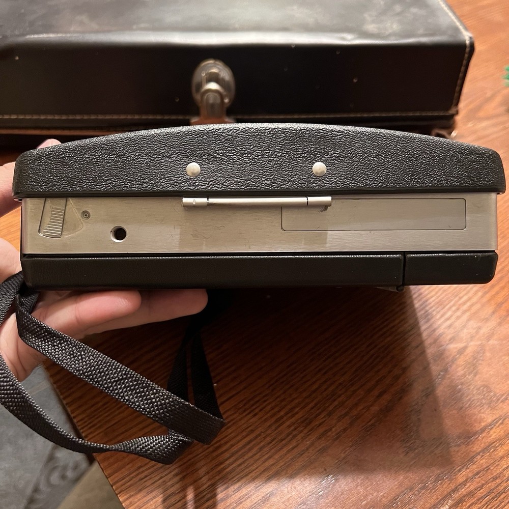 Vintage Polaroid Land Camera 101 Automatic w/ Leather Case - Untested Clean