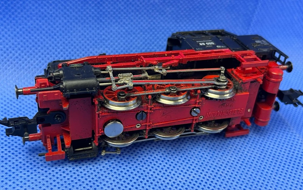FLEISCHMANN GREEN LOCO 060 EBOO245 BIN025