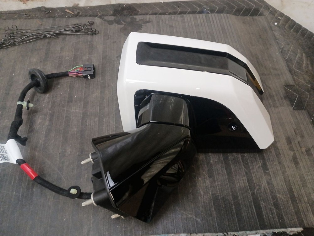2025 GMC Hummer EV Driver Left Side View Mirror 3101086