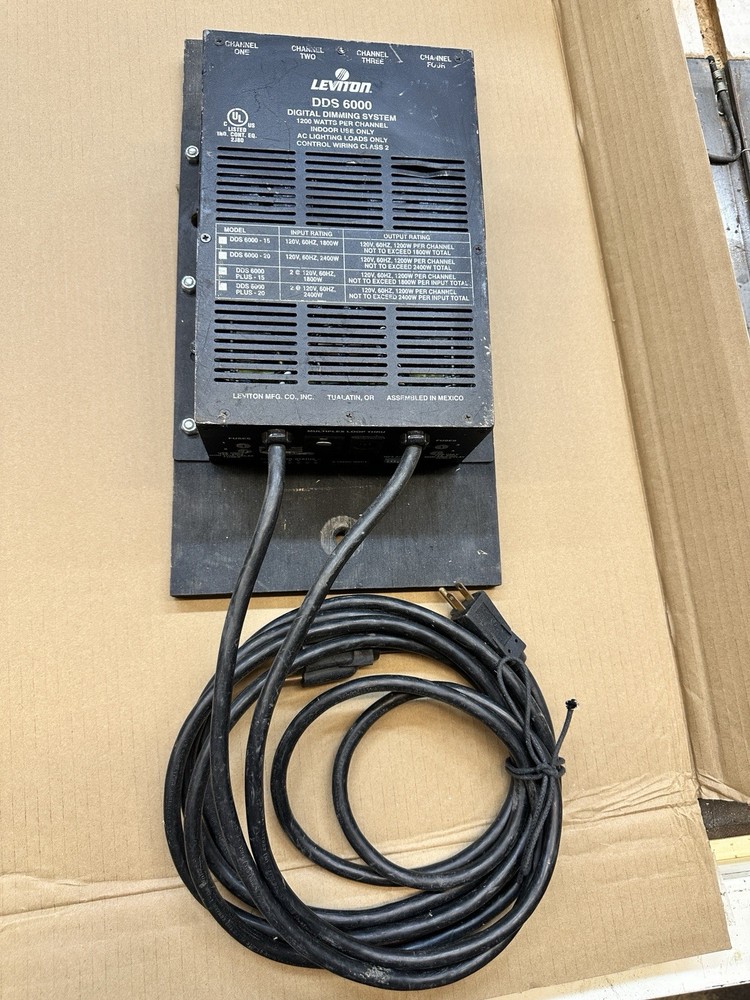 Leviton NSI DDS-6000+ Portable Dimmer Pack