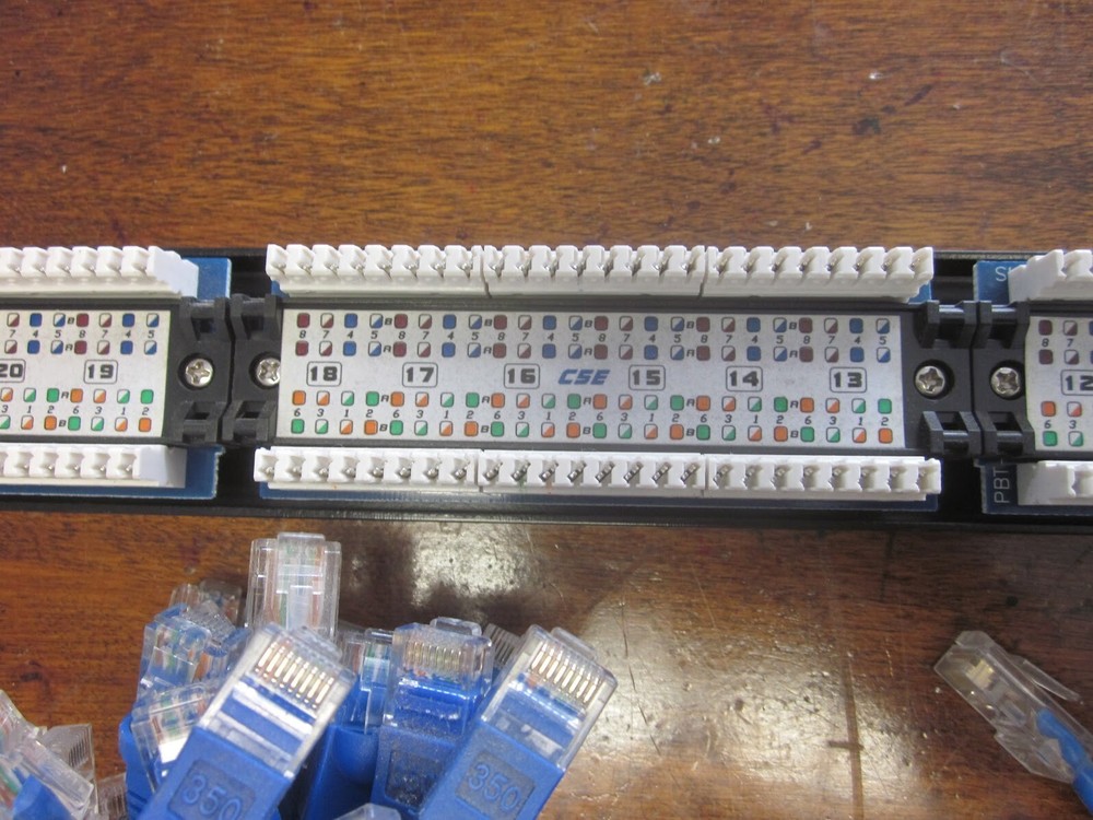 Trendnet TC-P24C5E 24-Port Cat5/5e 1U Patch Panel with 17 Patch Cables