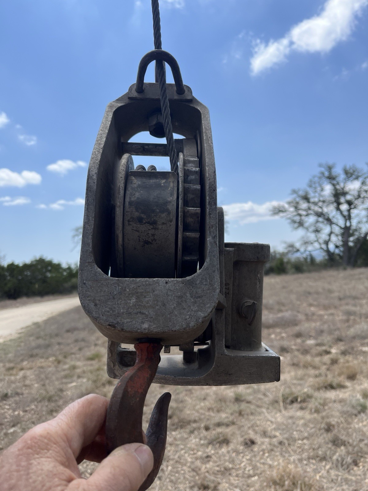 LUG-ALL Model 6000-15 Aluminum Hoist MFG By Lincoln Precision For Lug-All Tested