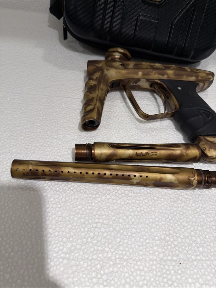 DLX-LUXEXGUN-TRIBUTEFORESTCAMO
