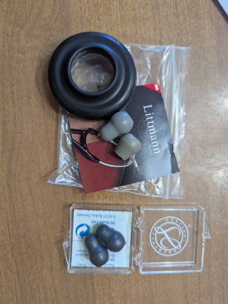 2 Littmann Stethescope Lightweight w two sets new ear buds