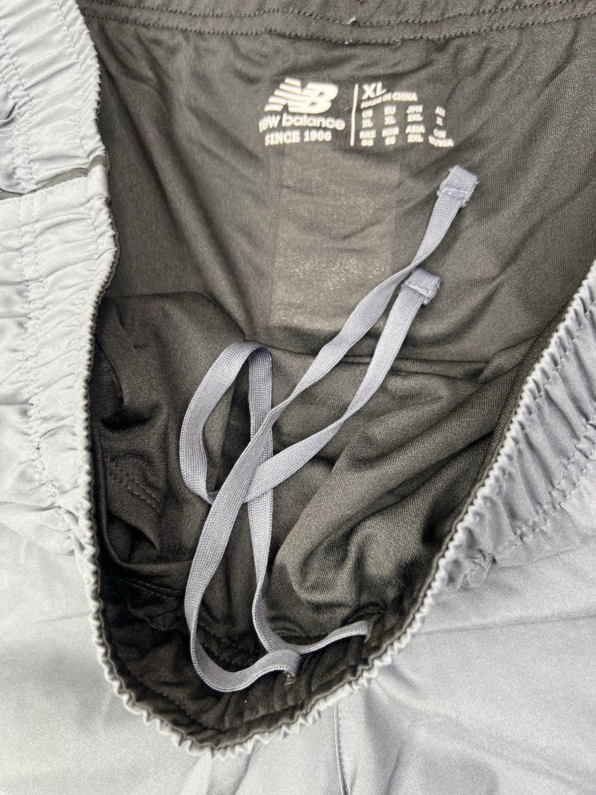 New Balance Core Run 5" Size XL Lined Shorts Gray Lightweight NB DRY