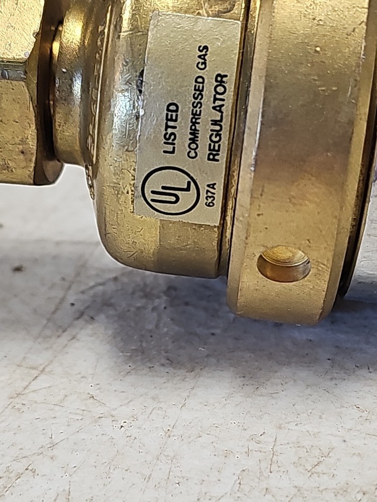 Linde Compressed Gas Regulator 637A W/ Two Oxygen Gauges