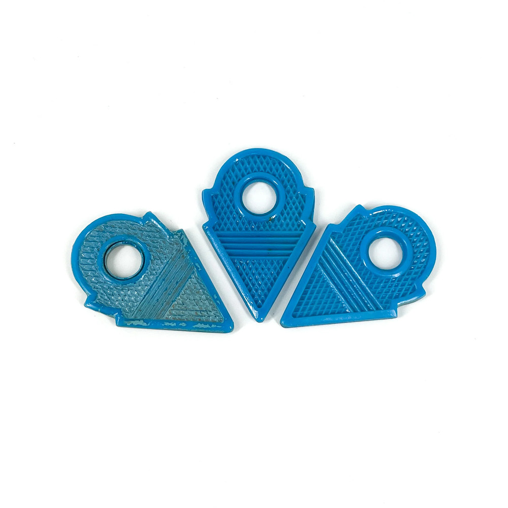 3 Blue Glass Talhakimt Pendants