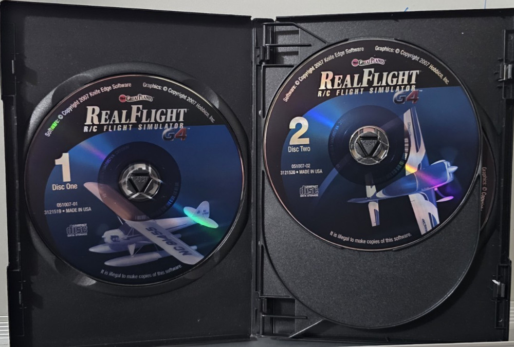Great Planes Real Flight G4 R/C Flight Simulator PC Software 4-Disc with Code