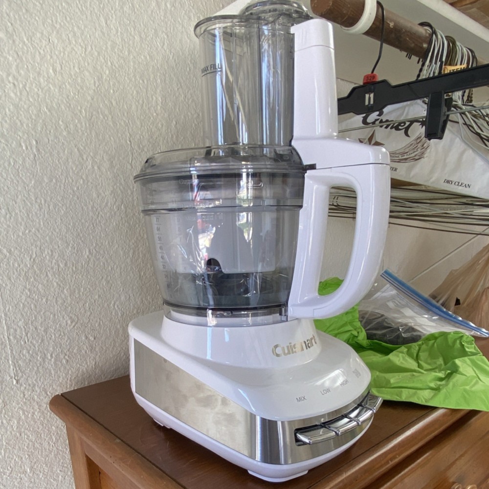 Cuisinart Full-Size Food Processor White Pulse Control 3 Speeds Chop Slice