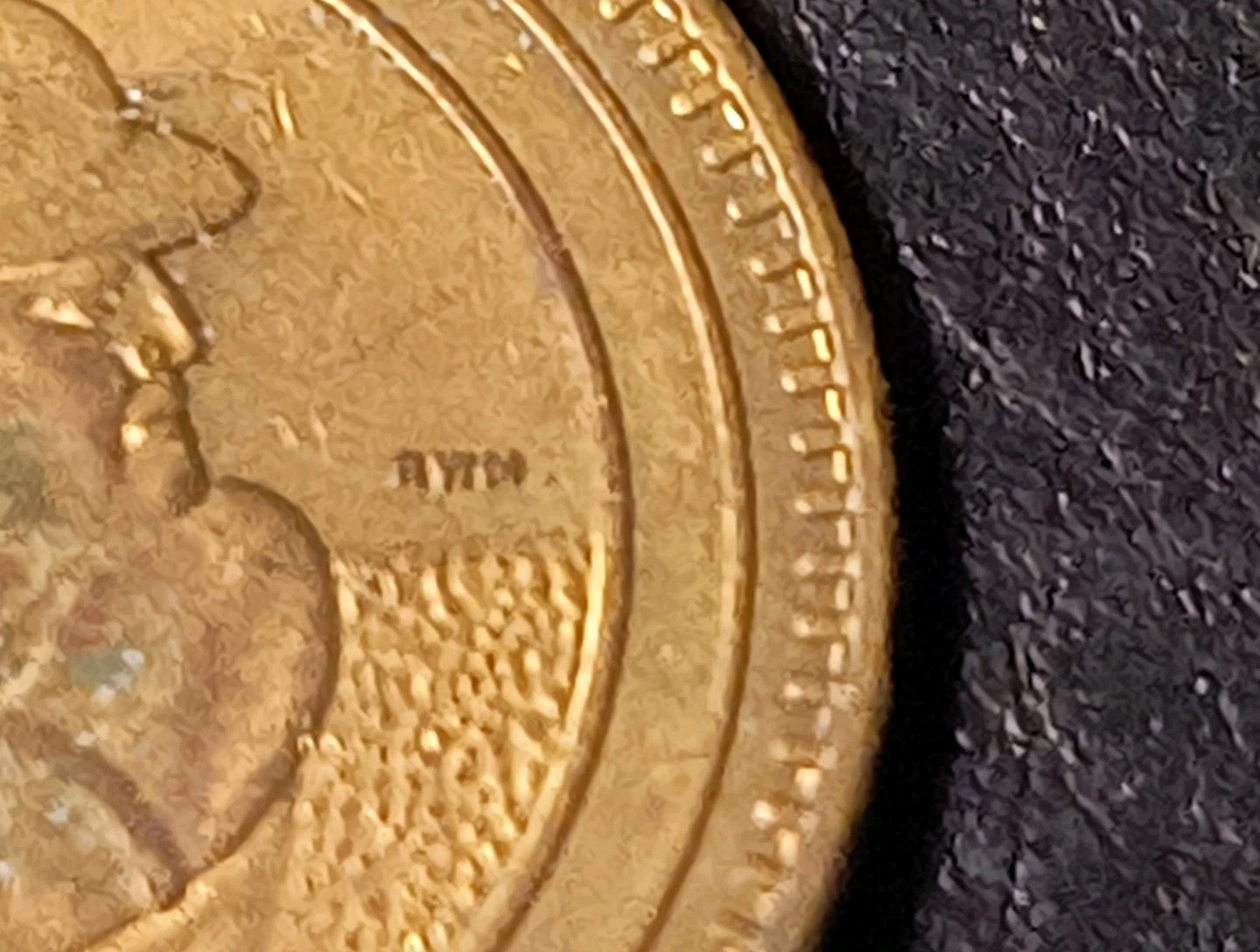 (5) Somerville, Massachusetts MA Good Time Food Drink Fun Baseball Batter Token