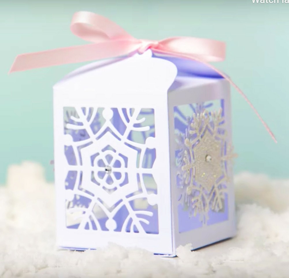 New, Retired Sizzix Thinlits Snowflake Favor Box 4pc #663610 Retail $19.99