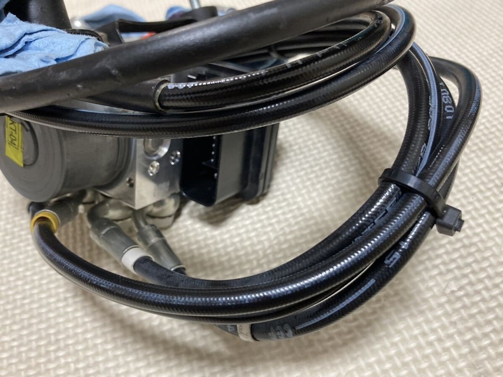 KTM RC390 Genuine OEM ABS unit MINT CONDITION.