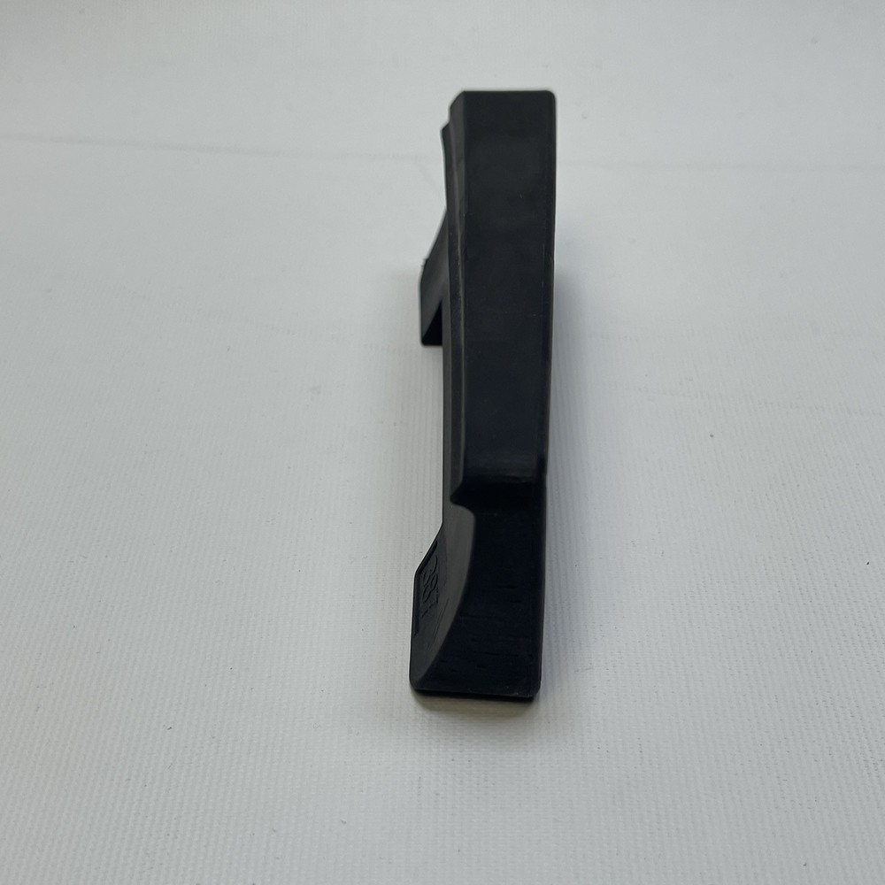 Thule Traverse Fit-Kit Replacement Rubber Pad Thule Replacement Pad #387