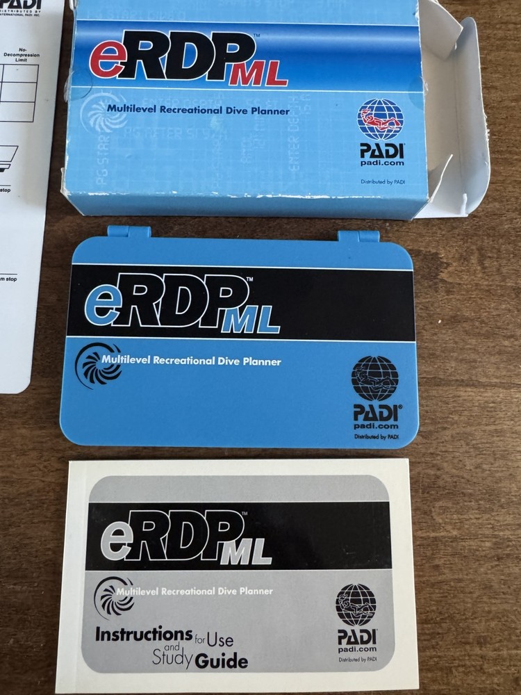 PADI DIVE COMPUTER & DIVEMASTER BOOKS & EDRPML ELECTRONIC SCUBA DIVING COMPUTER