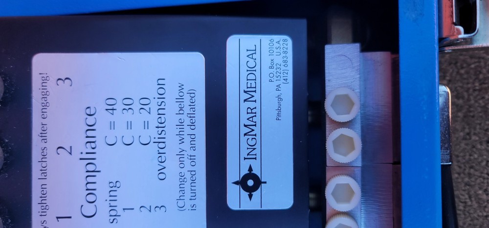 Pre-Owned IngMar Model SB 2000 Dual Compartment Lung Test Demo Simulator