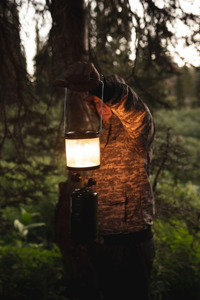 Durable Wire Mesh Lantern Globe for Outdoor Adventures