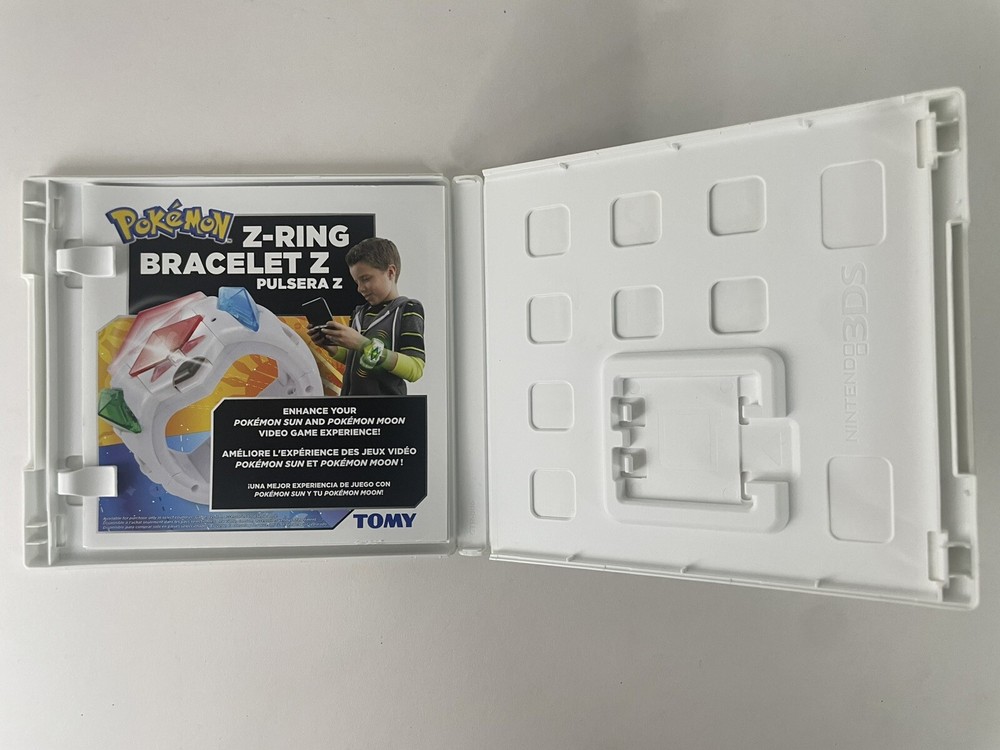 Pokemon Moon - Authentic Nintendo 3DS CASE w/ Inserts Only