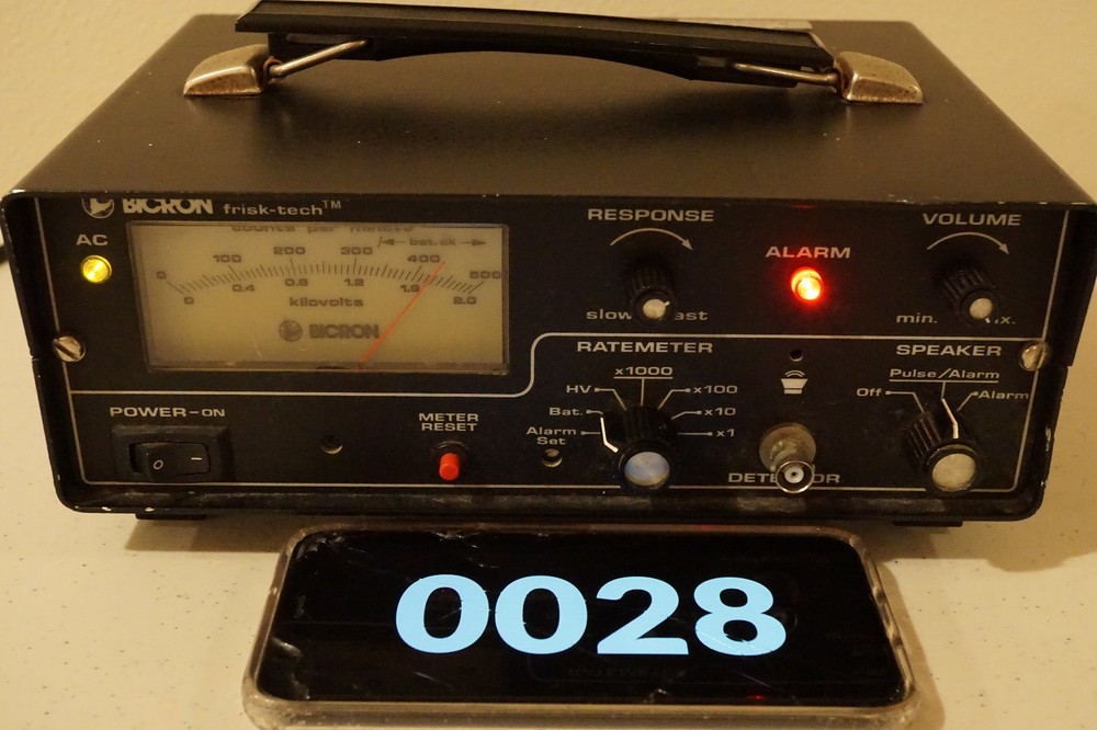 Bicron Frisktech Benchtop Radiation Meter 0028