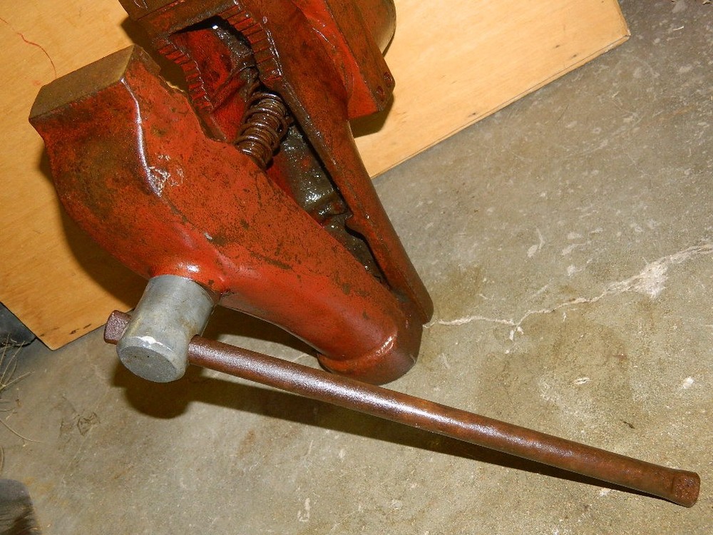 Vintage Blacksmith Vise Swivel Base 48 lbs.