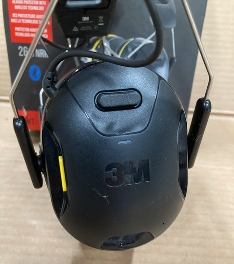 3M Worktunes Wireless Hearing Protector with Bluetooth, Black