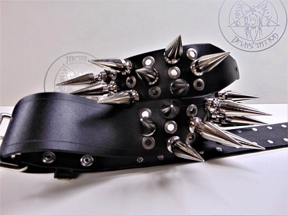 LEATHER SPIKED GUITAR STRAP. (MDLS0056)..... SUFFOCATION