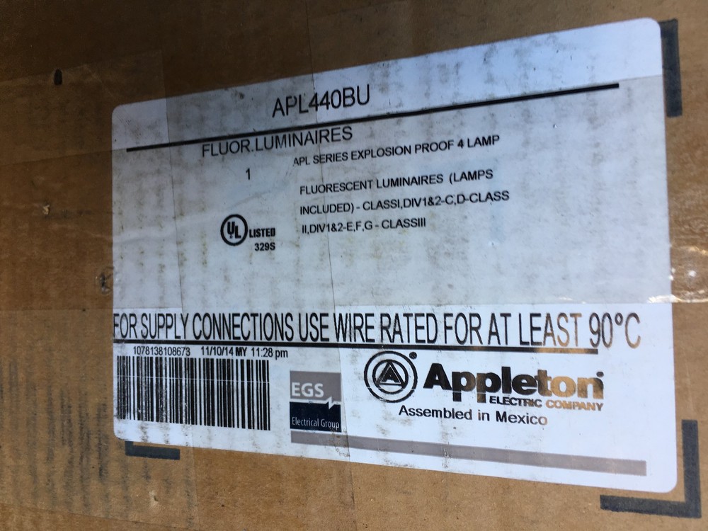 Appleton APL440BU Hazardous Location Light Fixture Explosion Proof Spray Booth