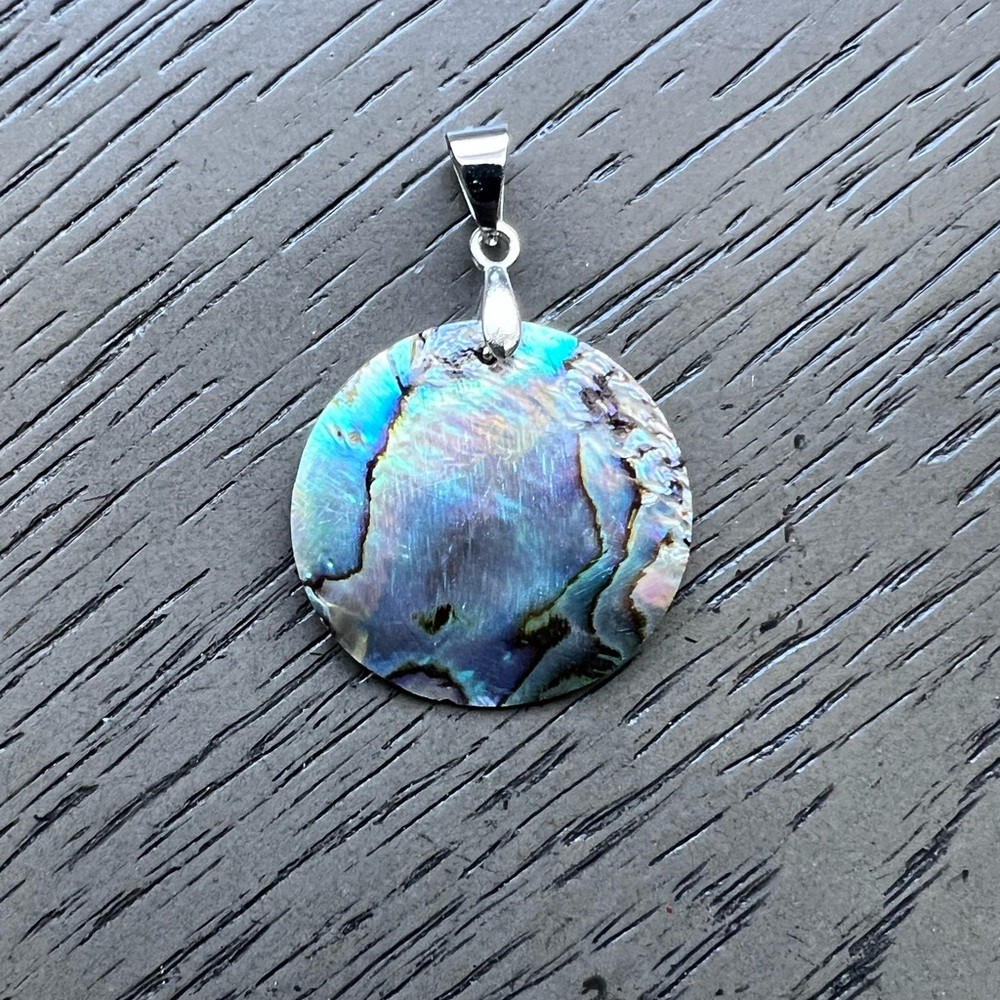 Abalone pendant