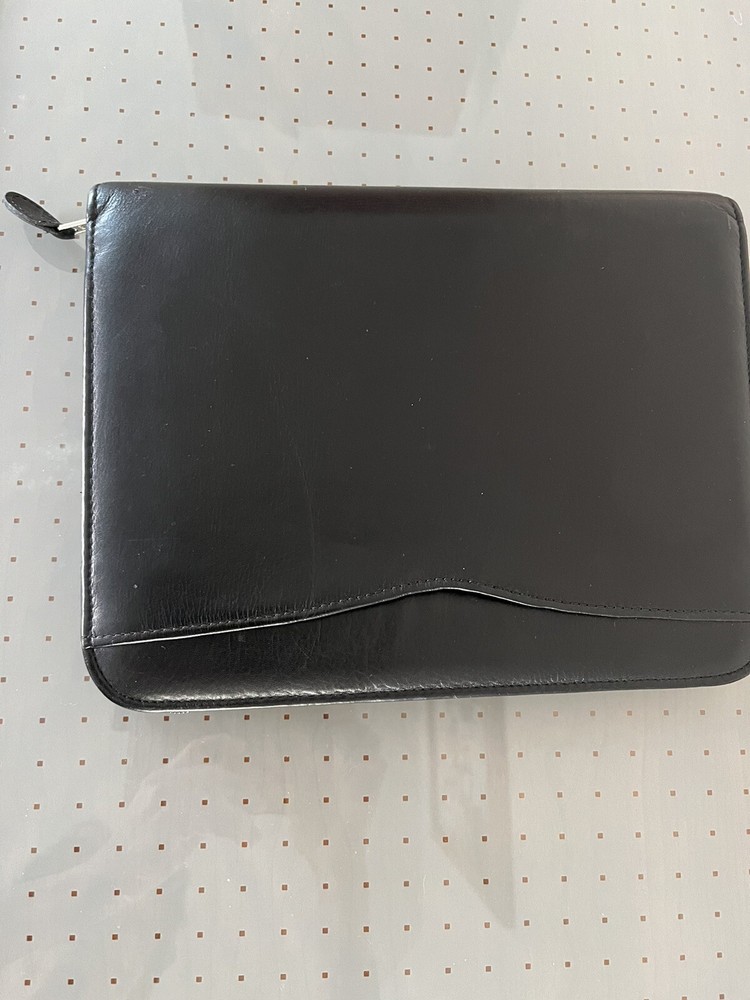 Leather Zippered Planer Black Cover