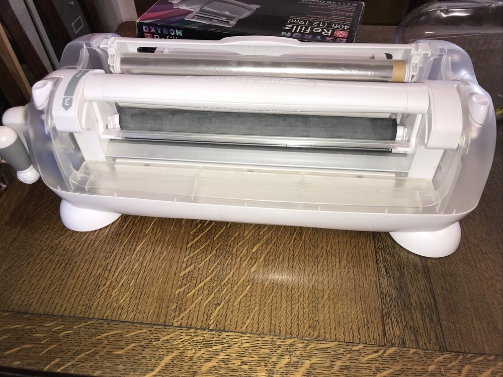 Xyron Creatopia Laminate & Emboss Multifunction 12” Crafting Machine