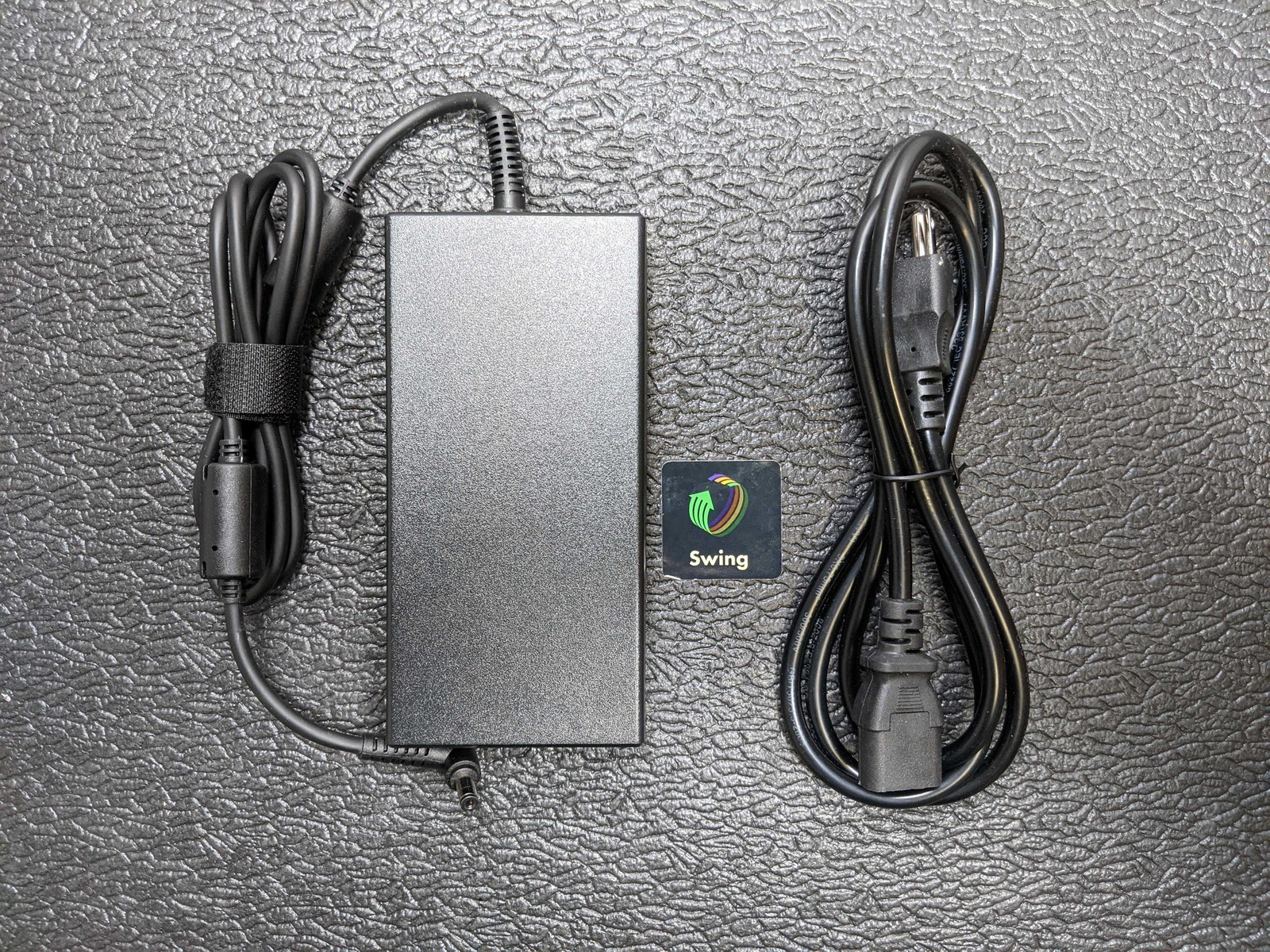 NEW Chicony AC Adapter A17-230P1A 19.5V DC 11.8A 230W MSI Clevo Gigabyte 5.5mm