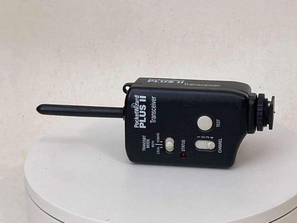 PocketWizard Plus II Transceiver Tested Working Plus Two Cords + Extra