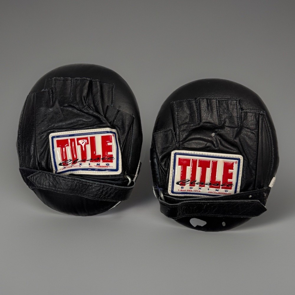 Title Boxing Classics Training Strike Pads Mitts Leather 9 Oz Per Pad