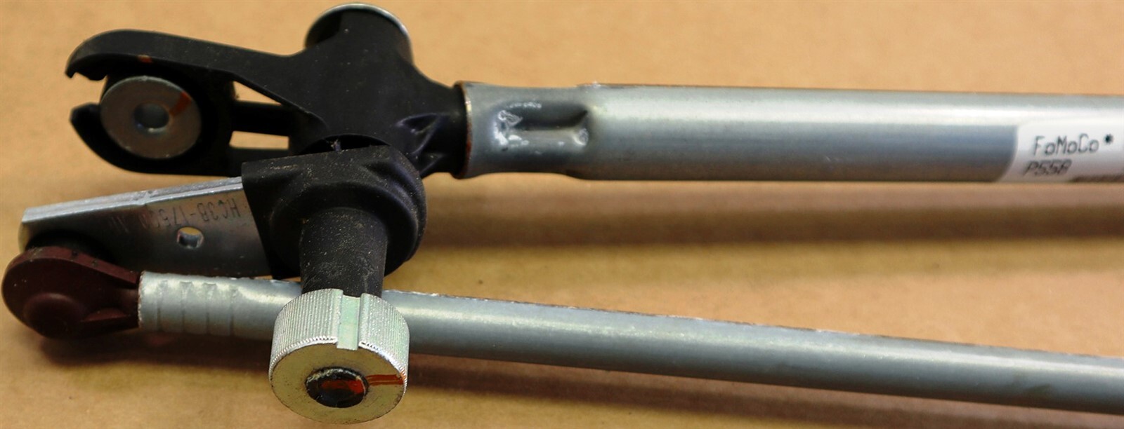 OE Windshield Wiper Linkage Arm and Pivot Shaft Assembly Transmission FORD OEM