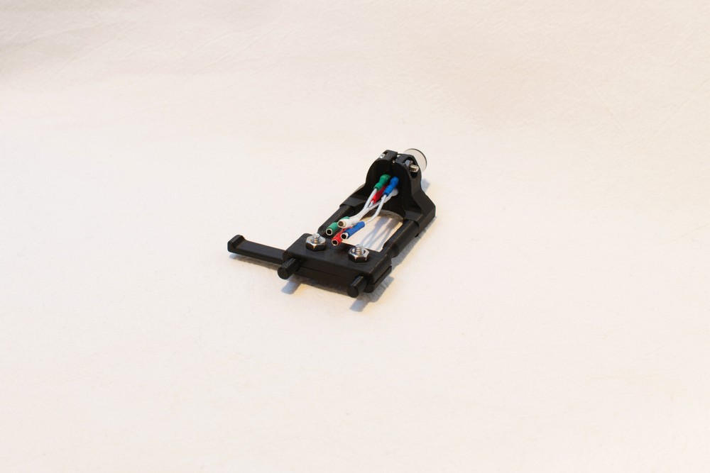 ZERSONIC - LIGHTWEIGHT HEADSHELL ADJUSTABLE AZIMUTH HI-FI TURNTABLE