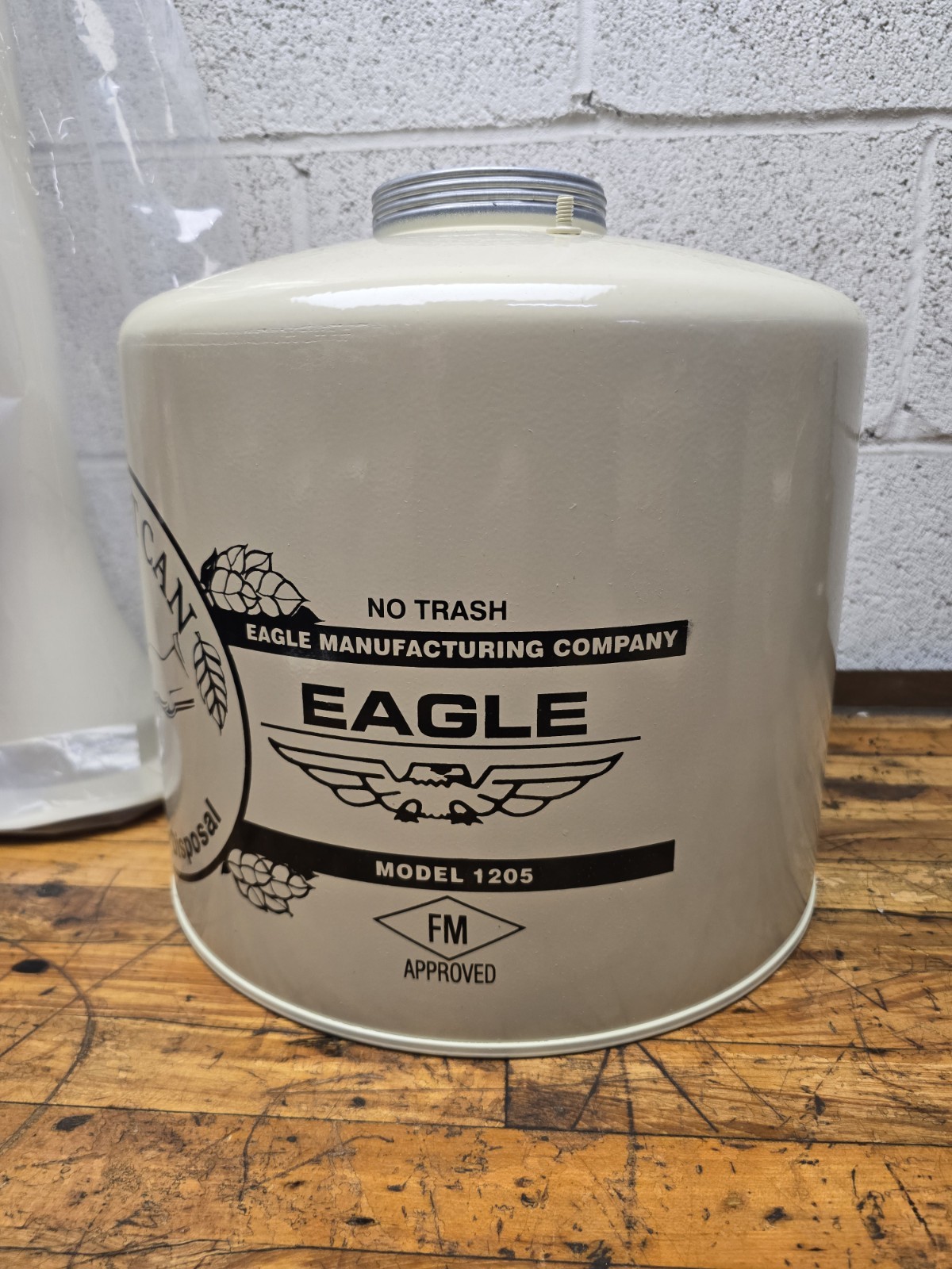 Eagle Butt Can 5gal Cigarette Receptacle, 40" H x 12" Dia, Steel Tan 1205BEI NEW