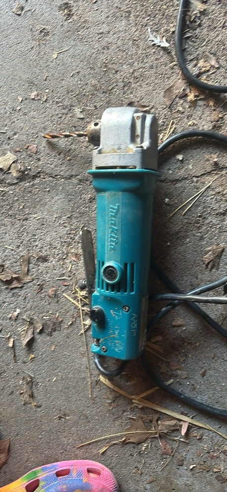 Makita Right Angle Corded Drill ￼