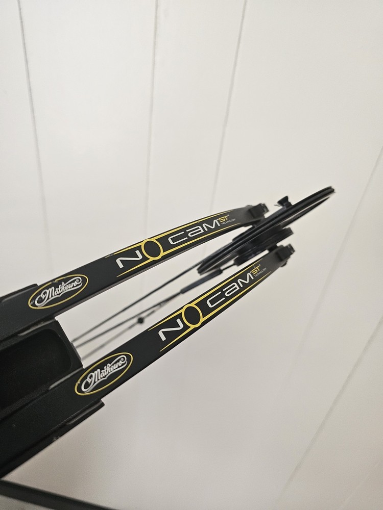 Mathews No Cam HTX Compound Bow