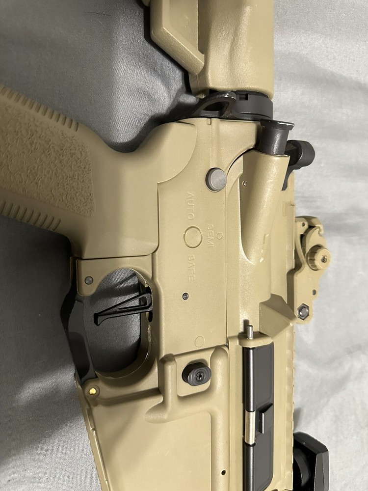 Lancer Tactical 6mm Caliber Airsoft Riffle