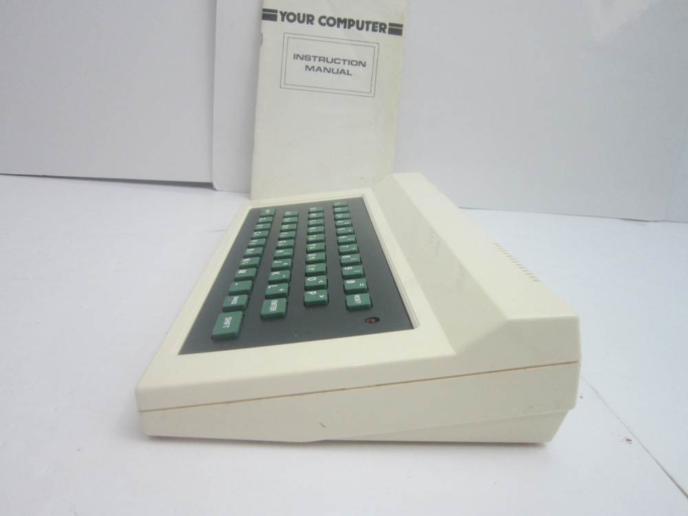 Sinclair & Lambada Clone PC 8300/IQ 8300 'YOUR COMPUTER' Clone with Manual Rare