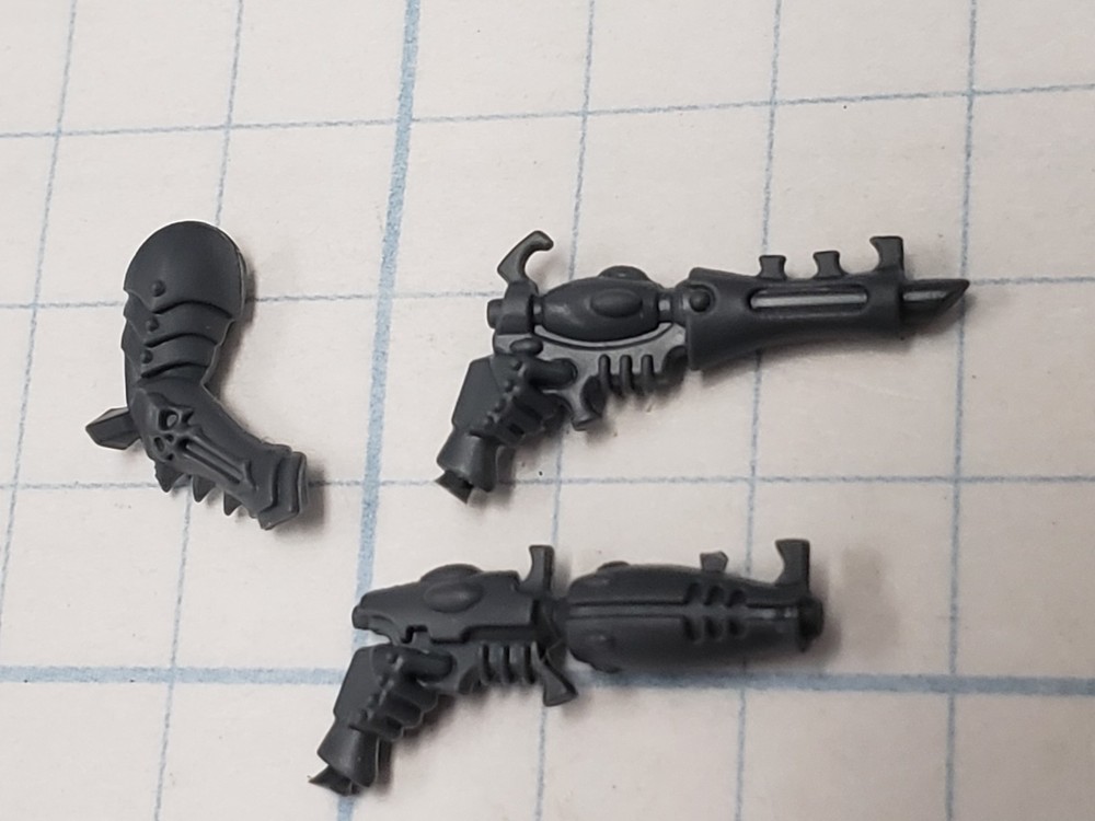 Warhammer 40k Drukhari Bits Archon Commander Blast & Splinter Pistol Set #14