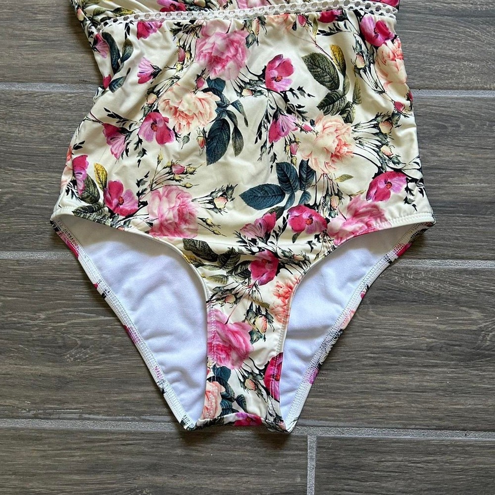 Floral print halter neck one