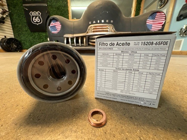 (2) Genuine Nissan Infiniti Oil Filter 15208-65F0A w/gaskets SAME AS DEALER