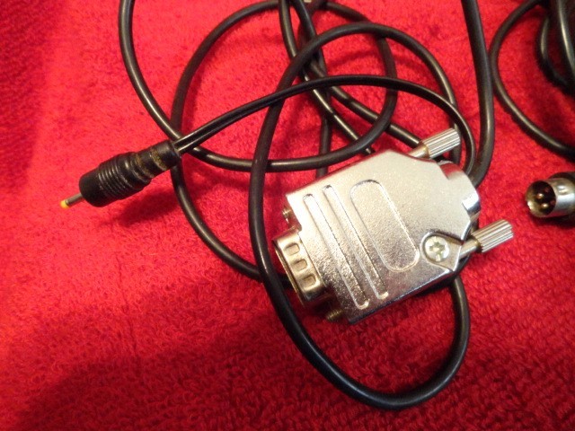 GPS POWER ADAPTER PLUGS INTO POWER SOURCE AND CIGARETTE LIGHTER ADAPTER