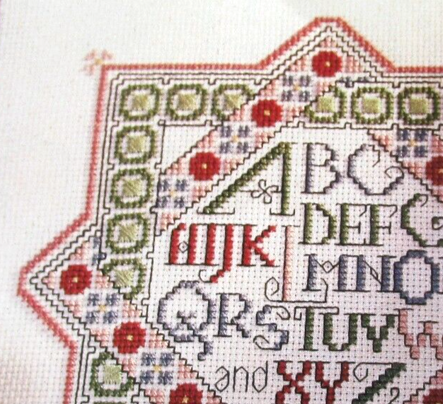 Intertwined Squares Sampler Rose Bouquet Pillow Design CROSS STITCH PATTERNS