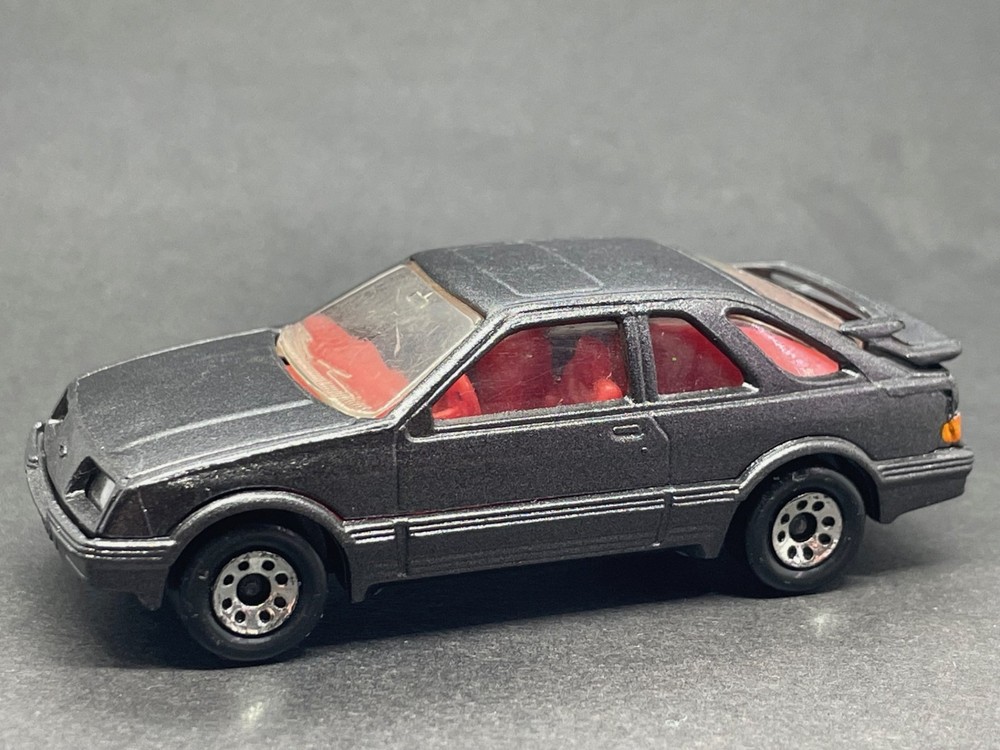MATCHBOX 1983 FORD SIERRA - CUSTOM