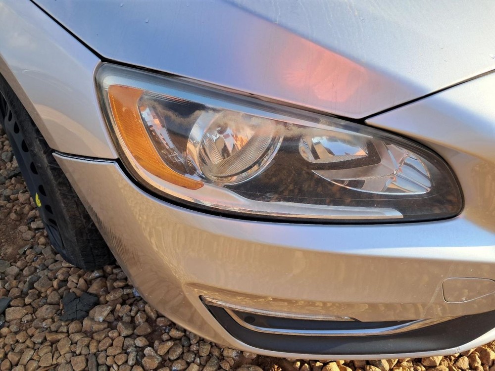 S60 2015 Glove Box 4777415